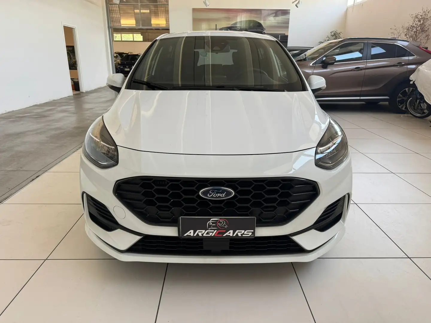 Ford Fiesta Fiesta VII ibrida 5p  ST-Line X 125cv powershift Weiß - 2