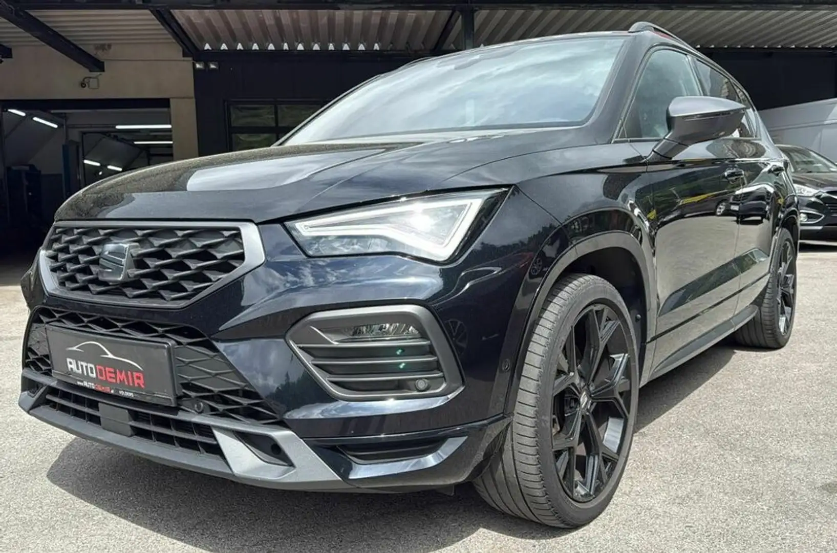 SEAT Ateca FR 4Drive Schwarz - 2