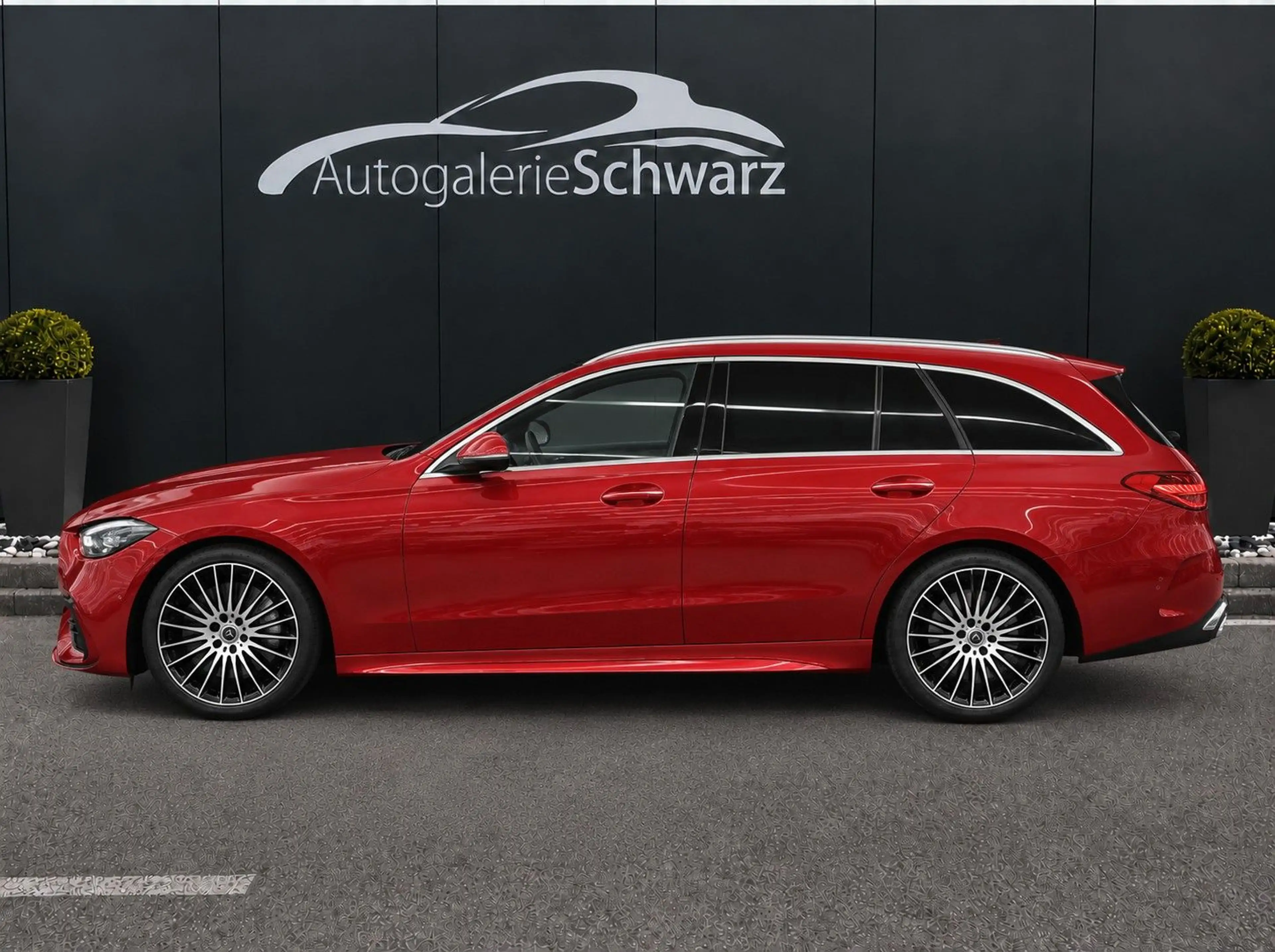 Mercedes-Benz C 200 d T AMG AHK PANO OLED AMBI SOUND KAM MBUX — photo 4