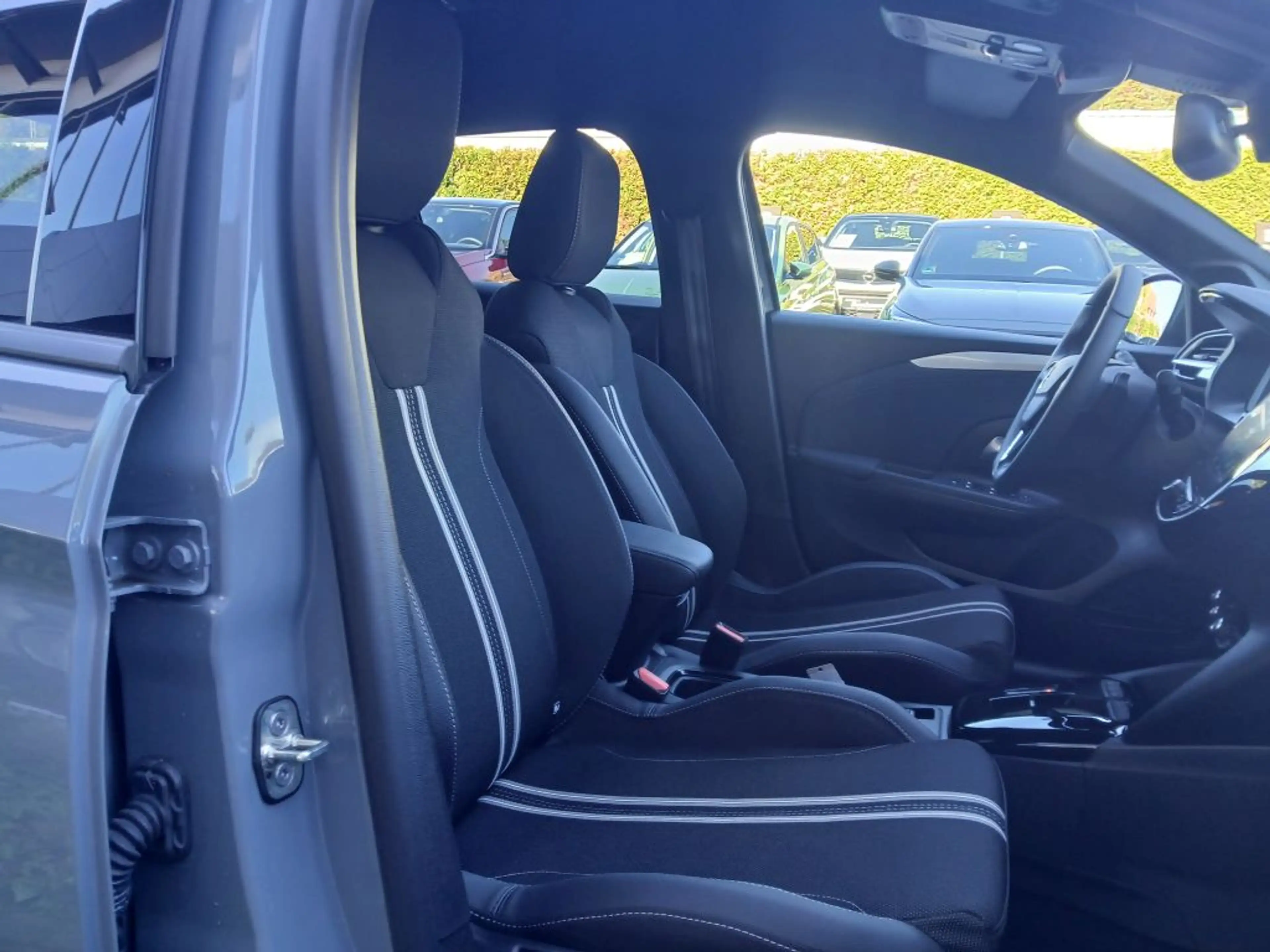 Opel Corsa 1.2 Direct Injection Turbo Automatik GS — photo 13