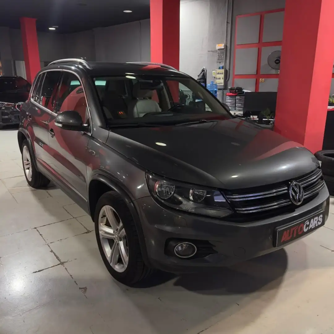 Volkswagen Tiguan 2.0TDI BMT Country 4M DSG 177 Gris - 1