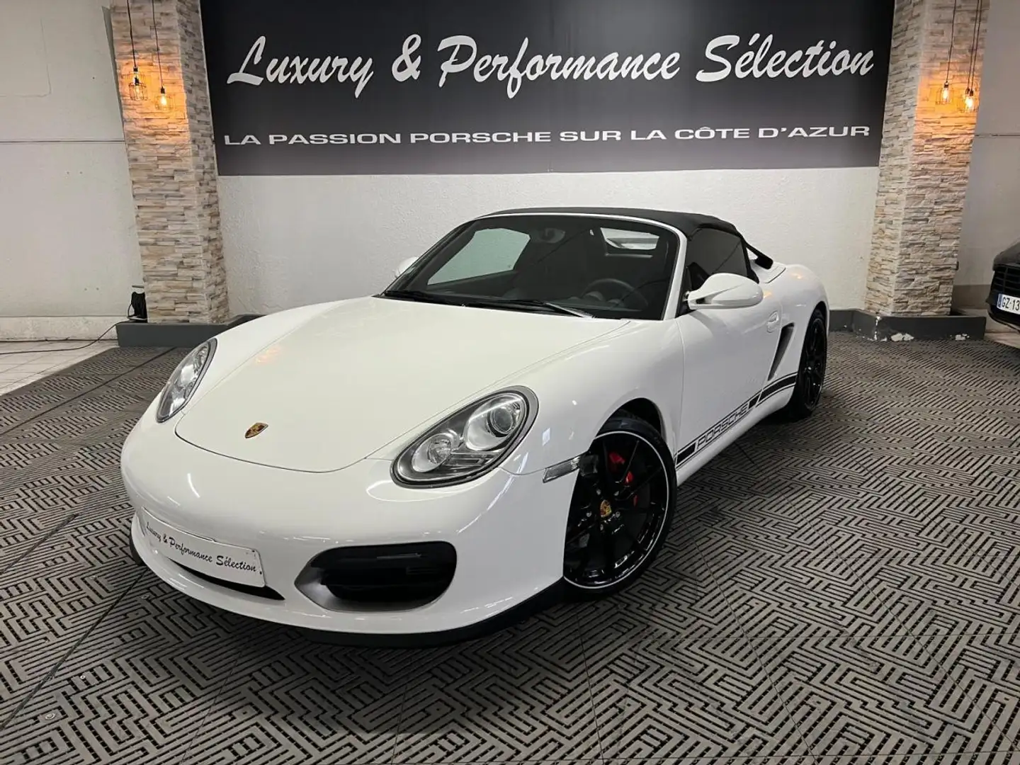 Porsche Boxster 987 PHASE 2 SPYDER 3.4 320ch PDK - 23000km - Origine FR - Carnet à jour Blanc - 2