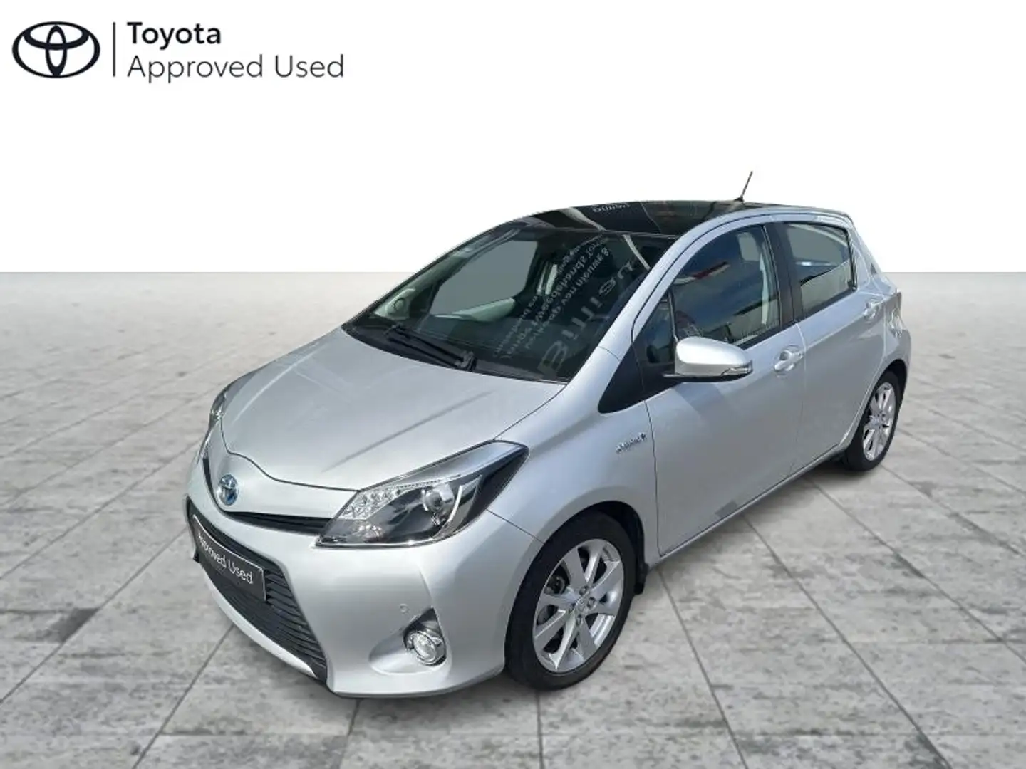 Toyota Yaris Style Gris - 1