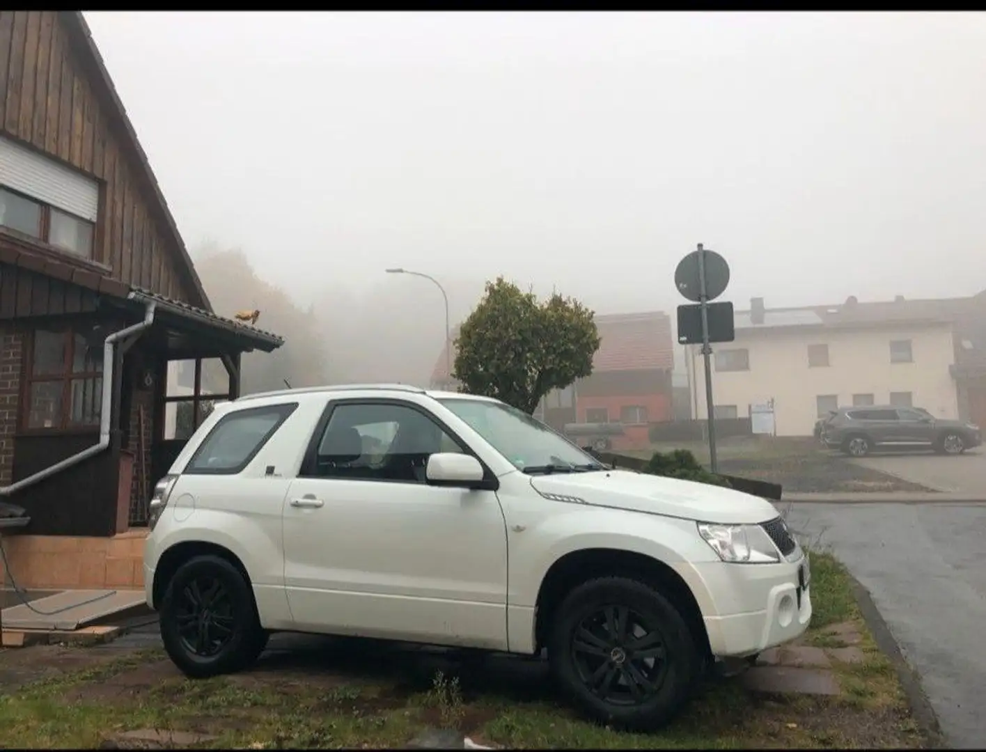 Suzuki Grand Vitara 1.6 Black and White Blanc - 1