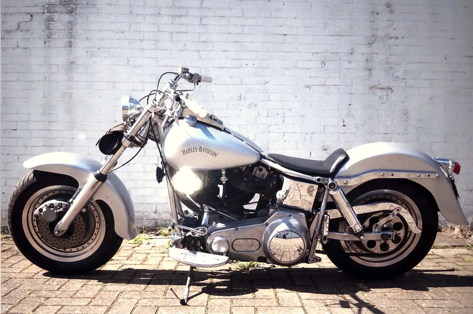 Harley-Davidson Electra Glide Custom Zilver - 2
