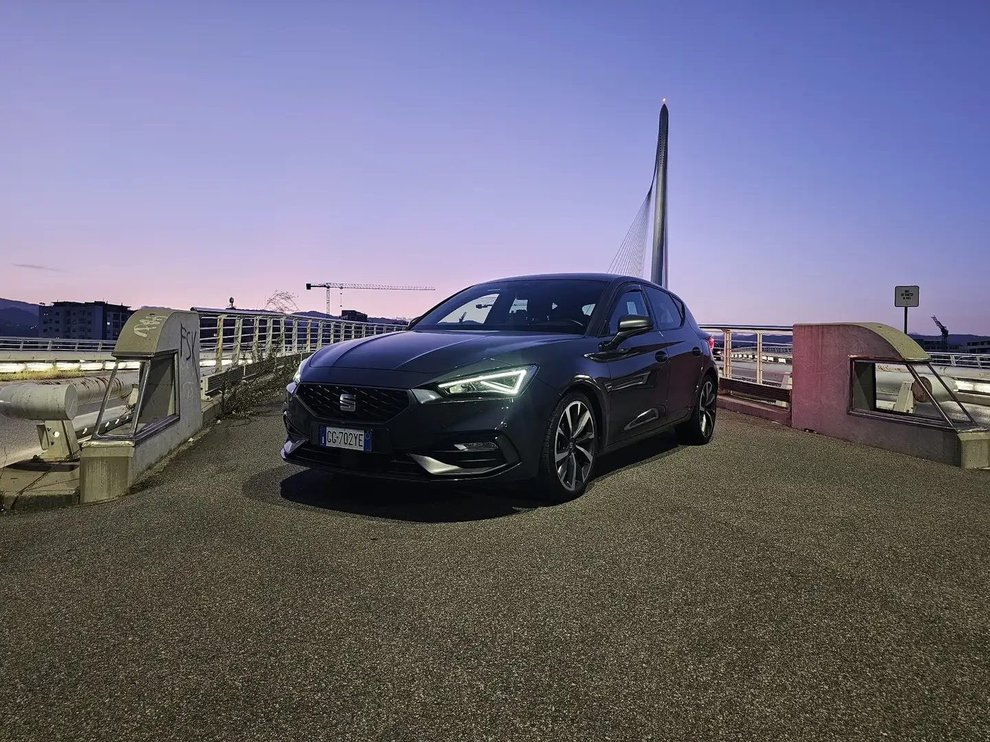 SEAT Leon e-Hybrid 1.5 TSI 150cv mild-hybrid FR - 2