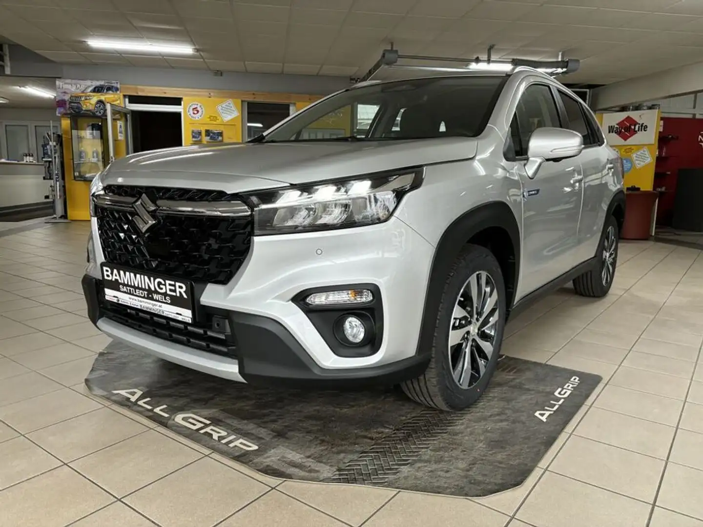 Suzuki S-Cross 1,4 Hybrid ALLGRIP flash WINTERRÄDER INKL Argent - 2