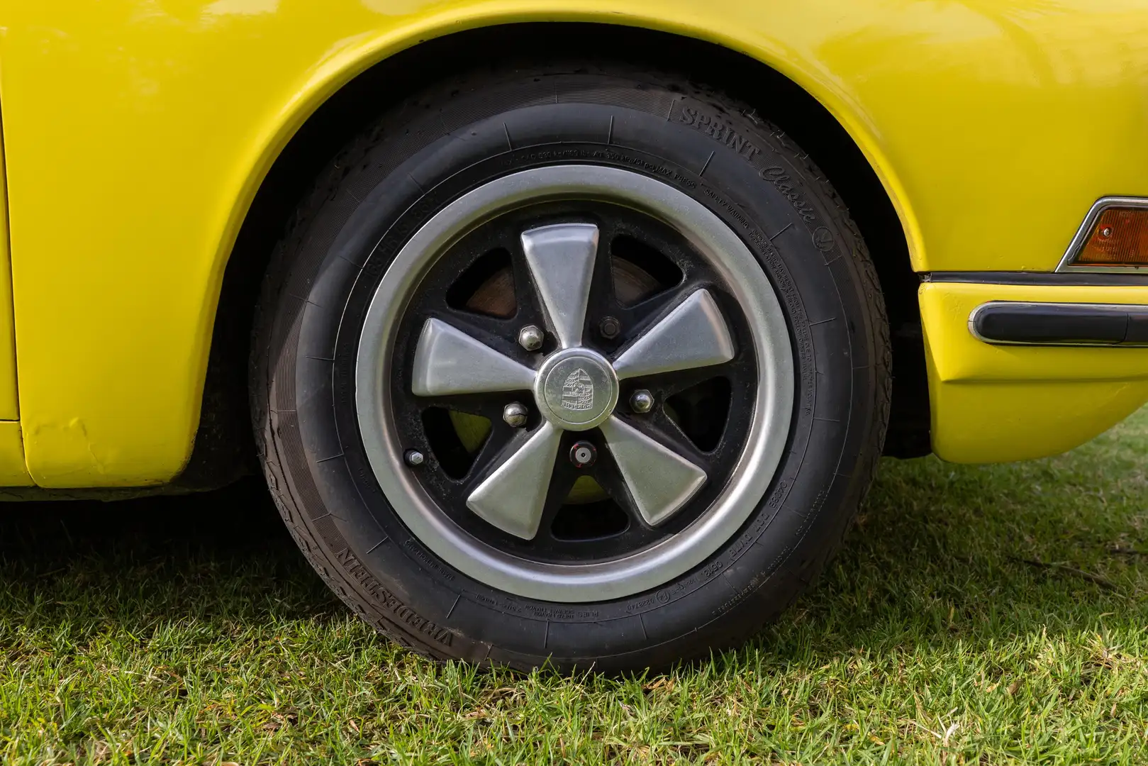 Porsche 912 SWB Jaune - 2