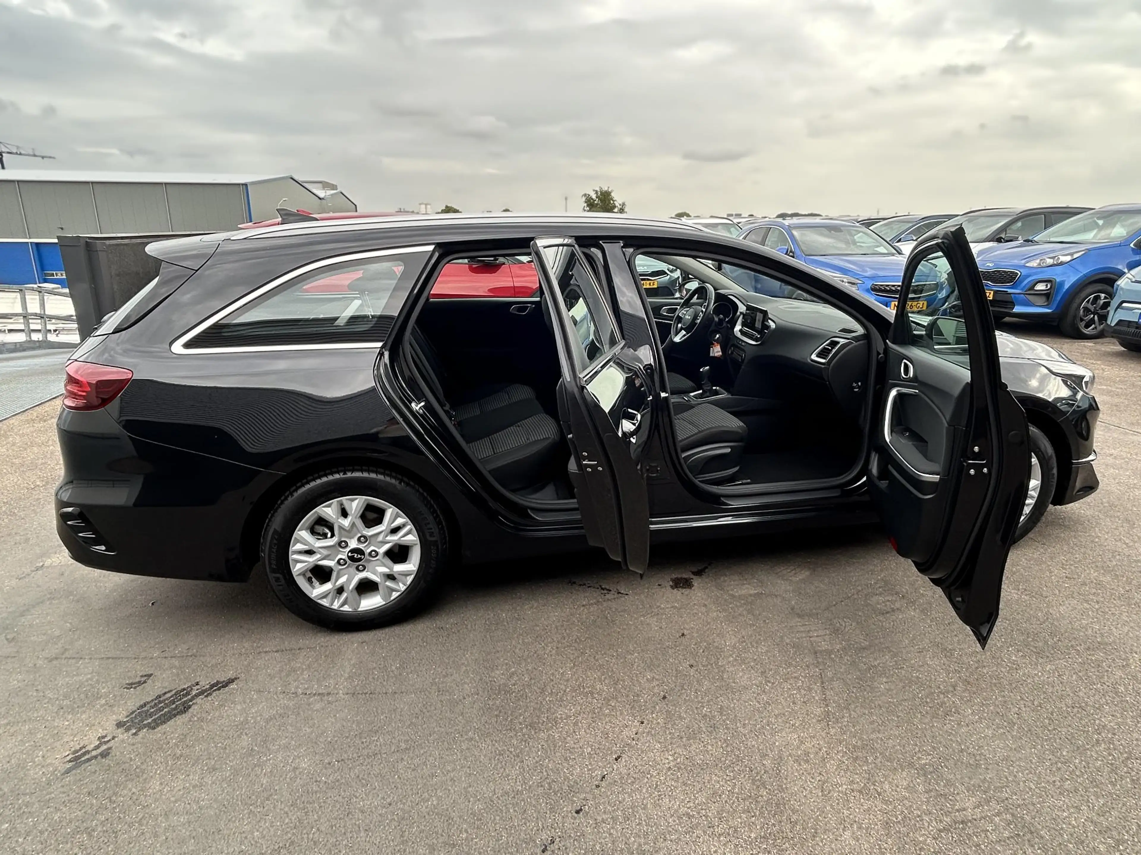 Kia Ceed SW / cee'd SW Sportswagon 1.5 T-GDi DynamicLine Trekhaak, naviga — photo 12