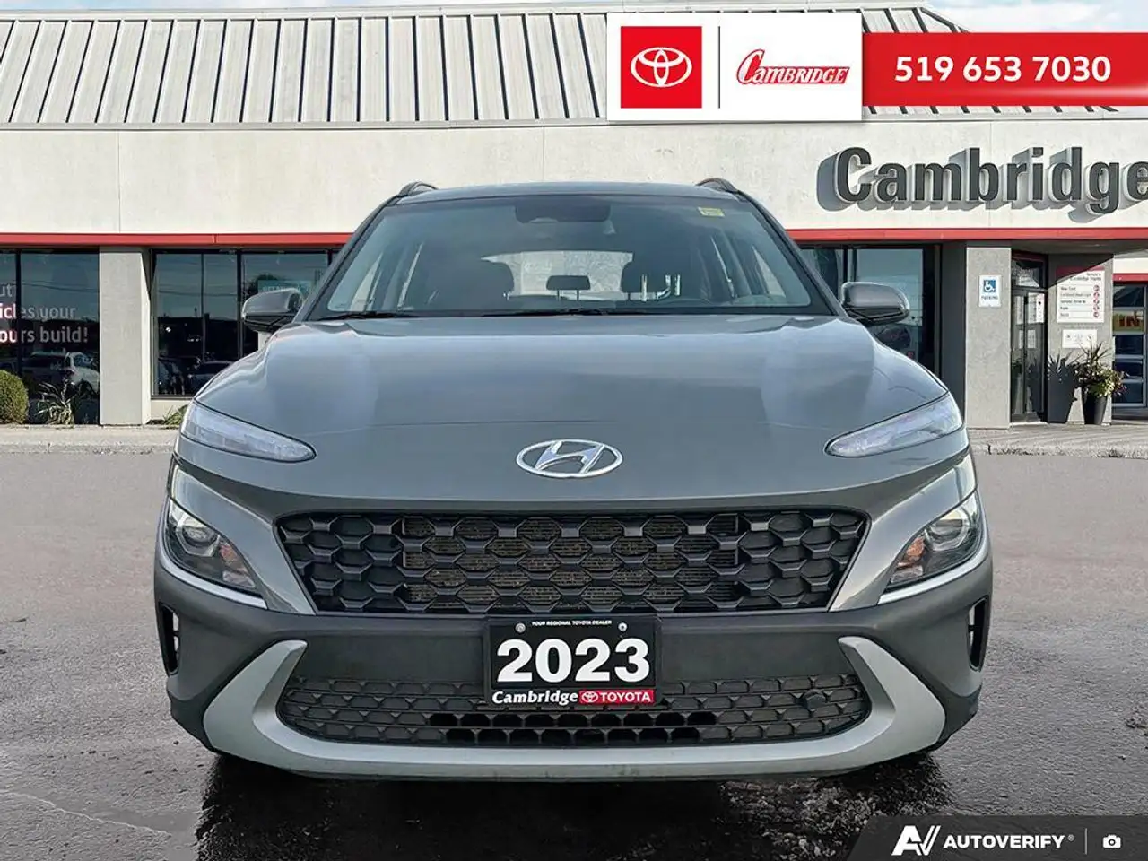 Hyundai KONA снимка Hyundai KONA