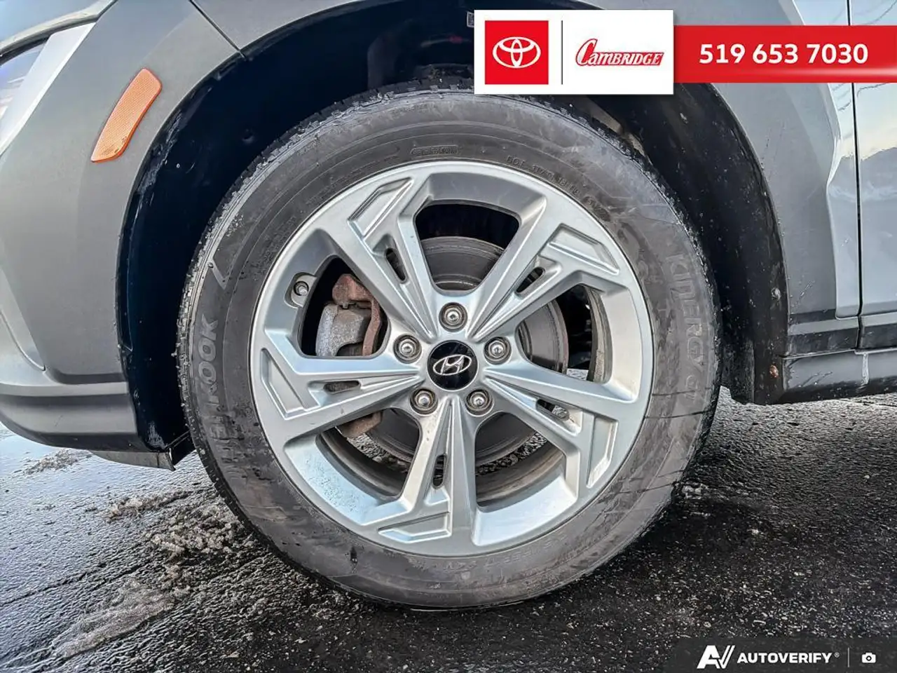 Hyundai KONA снимка Hyundai KONA