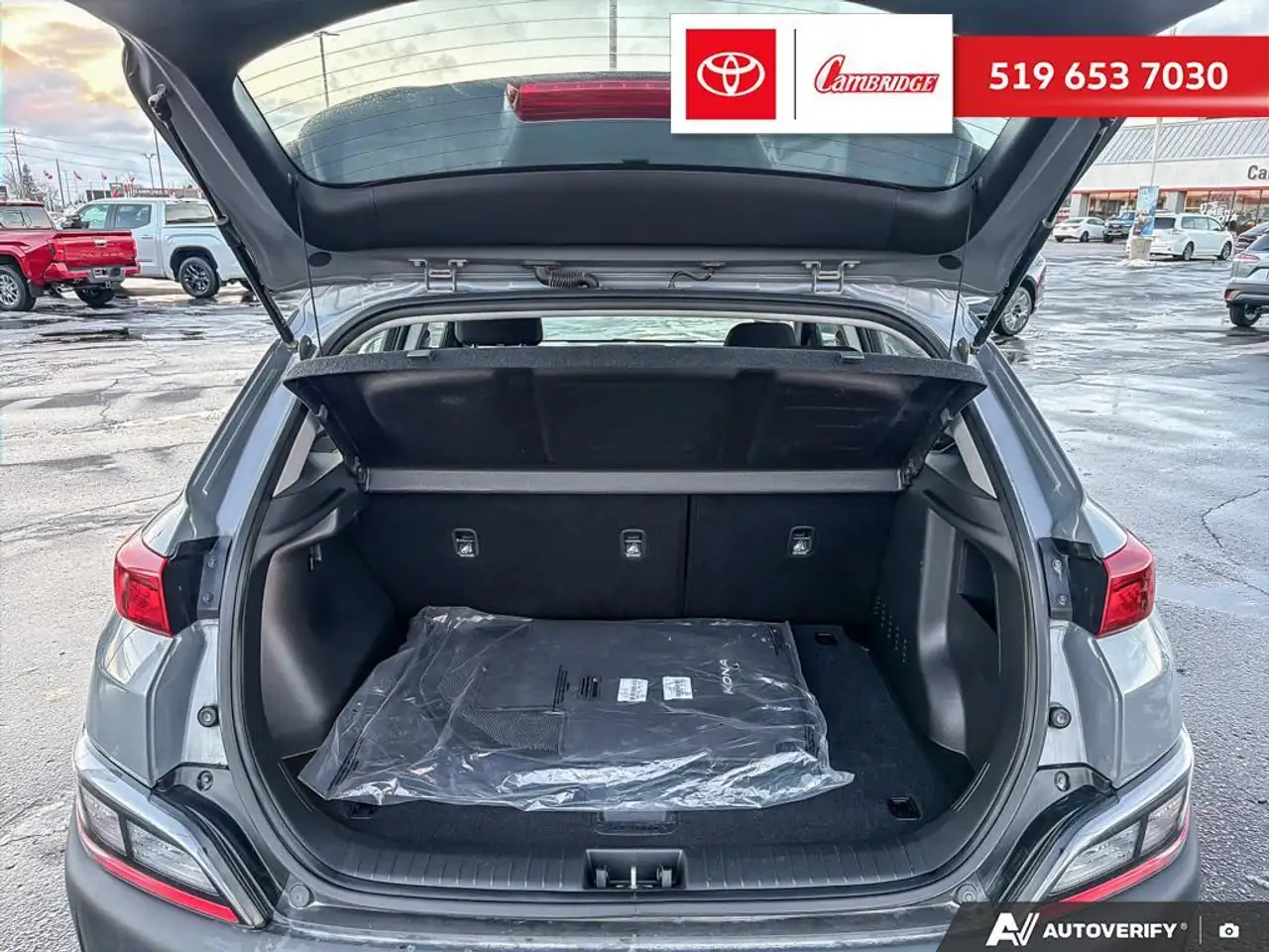 Hyundai KONA снимка Hyundai KONA
