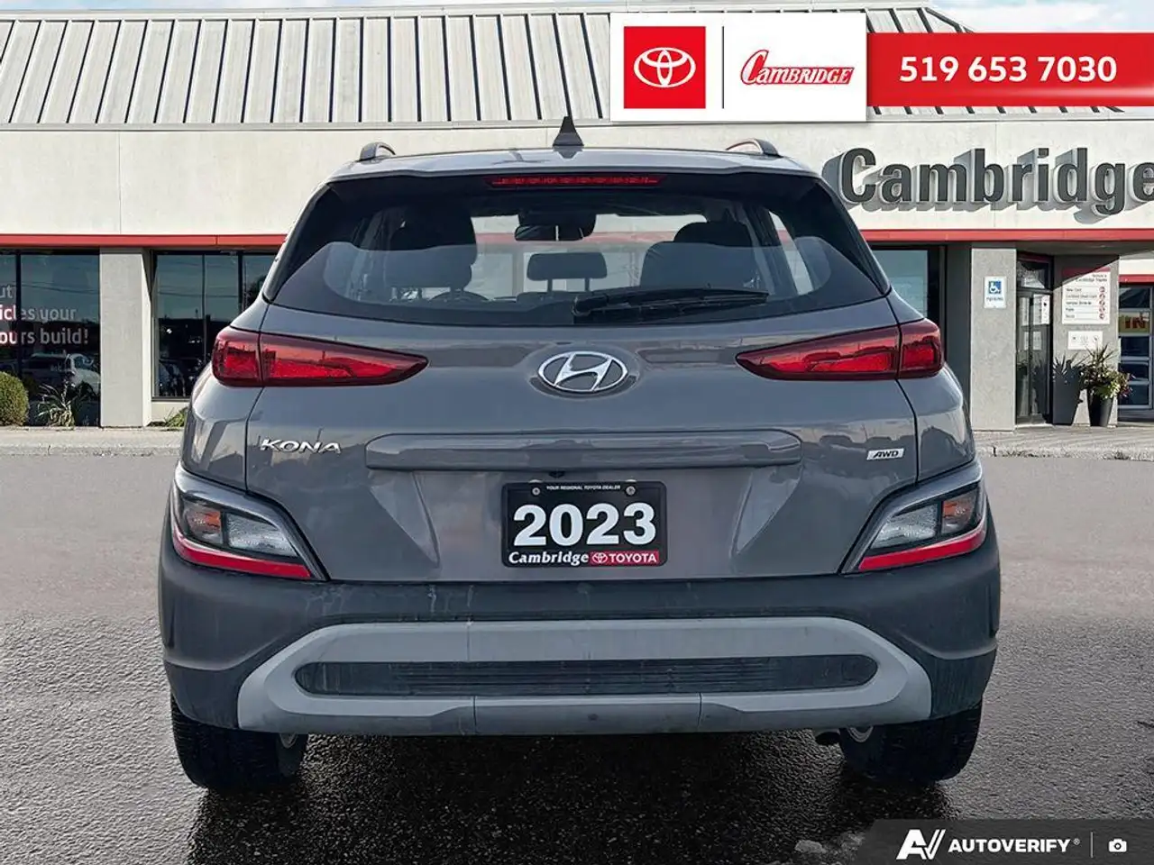 Hyundai KONA снимка Hyundai KONA