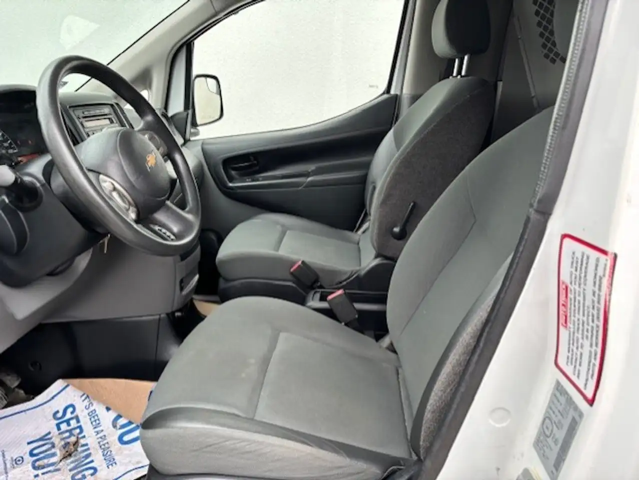 Nissan NV200 снимка Nissan NV200