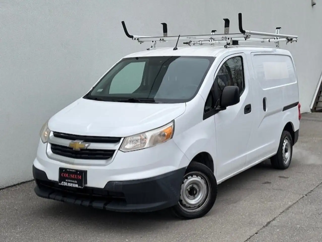 Nissan NV200 снимка Nissan NV200