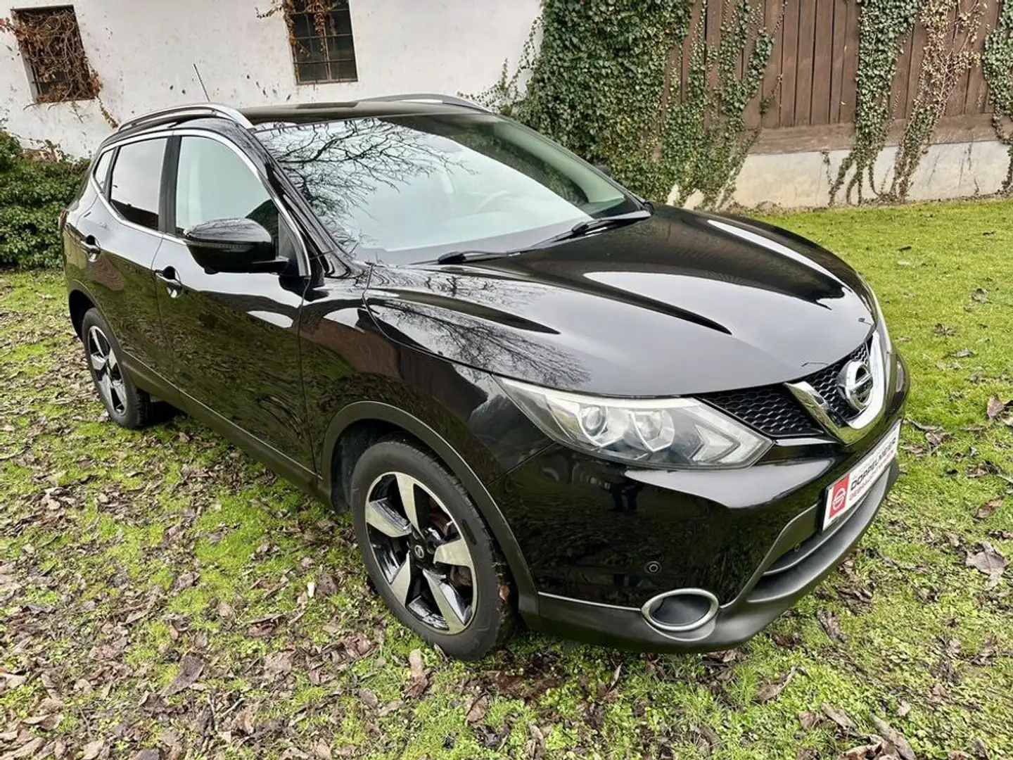 Nissan Qashqai 360° X-Tronic ''Theresa'' Schwarz - 1