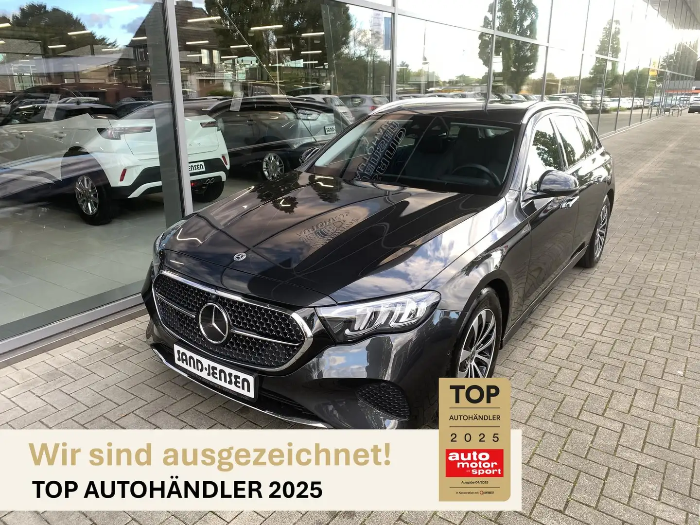 Mercedes-Benz E 220 d T-Modell Avantgarde, AHK, Fahrerass +, Keyless Grau - 1