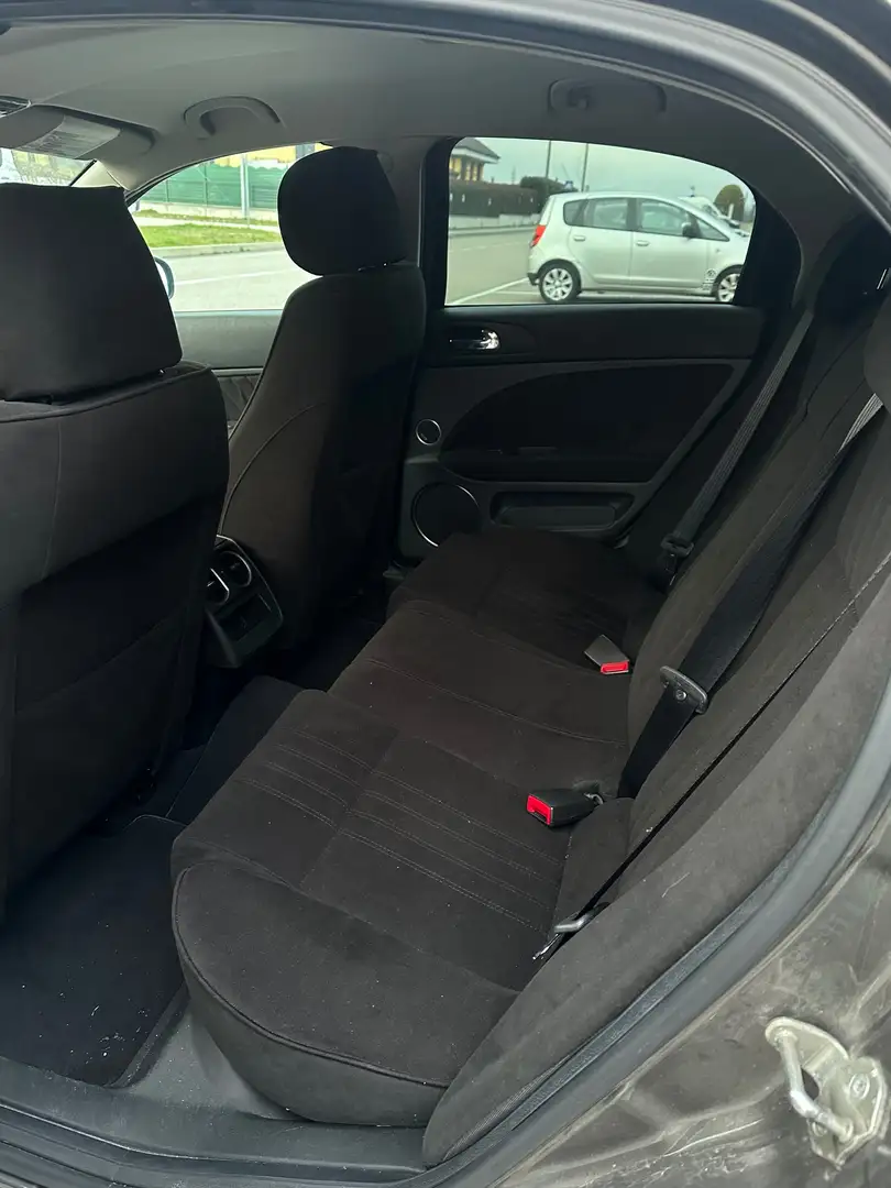 Alfa Romeo 159 159 Berlina 1.9 jtdm 16v Distinctive 150cv - 2