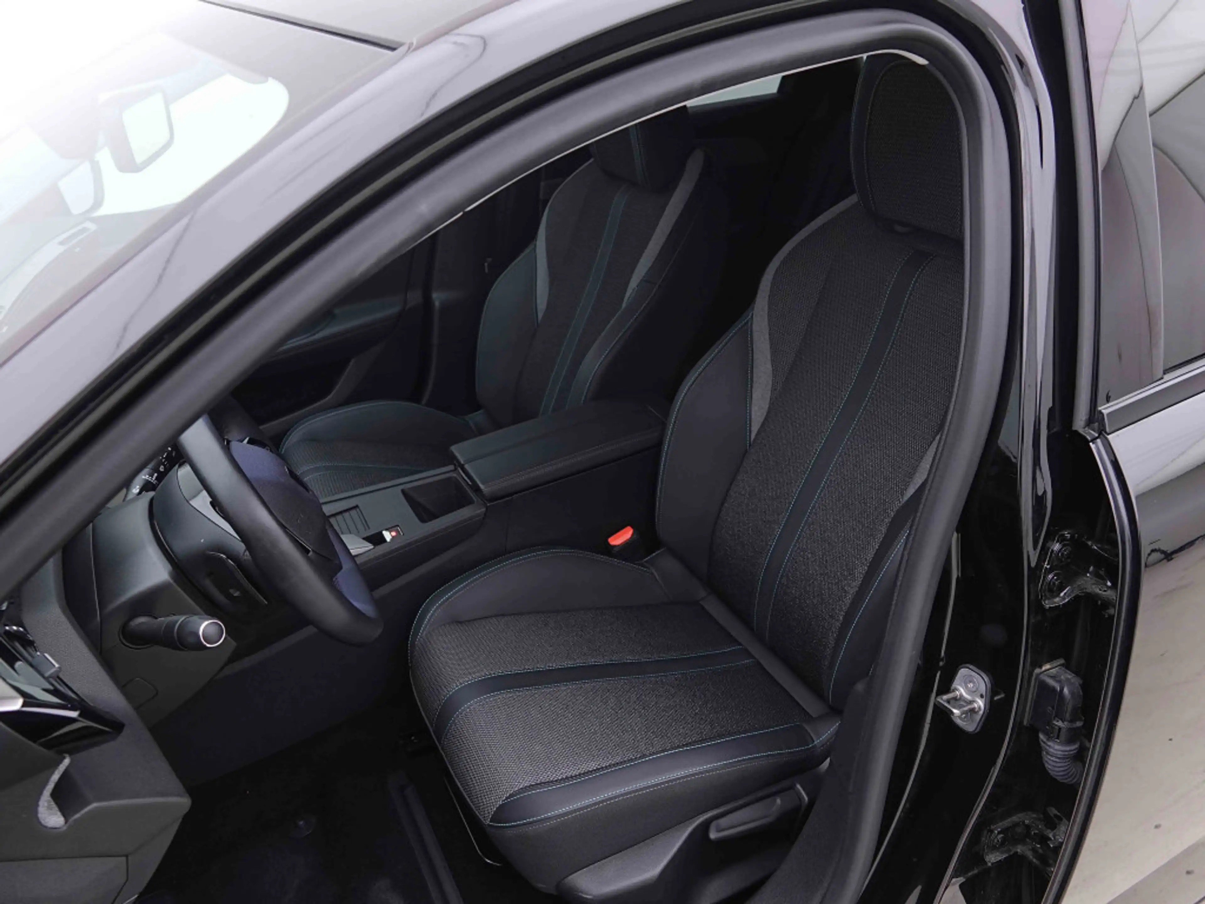 Peugeot 308 Hybrid 145 AUT SW Allure | GPS | 360CAM | Keyless | LED — photo 7