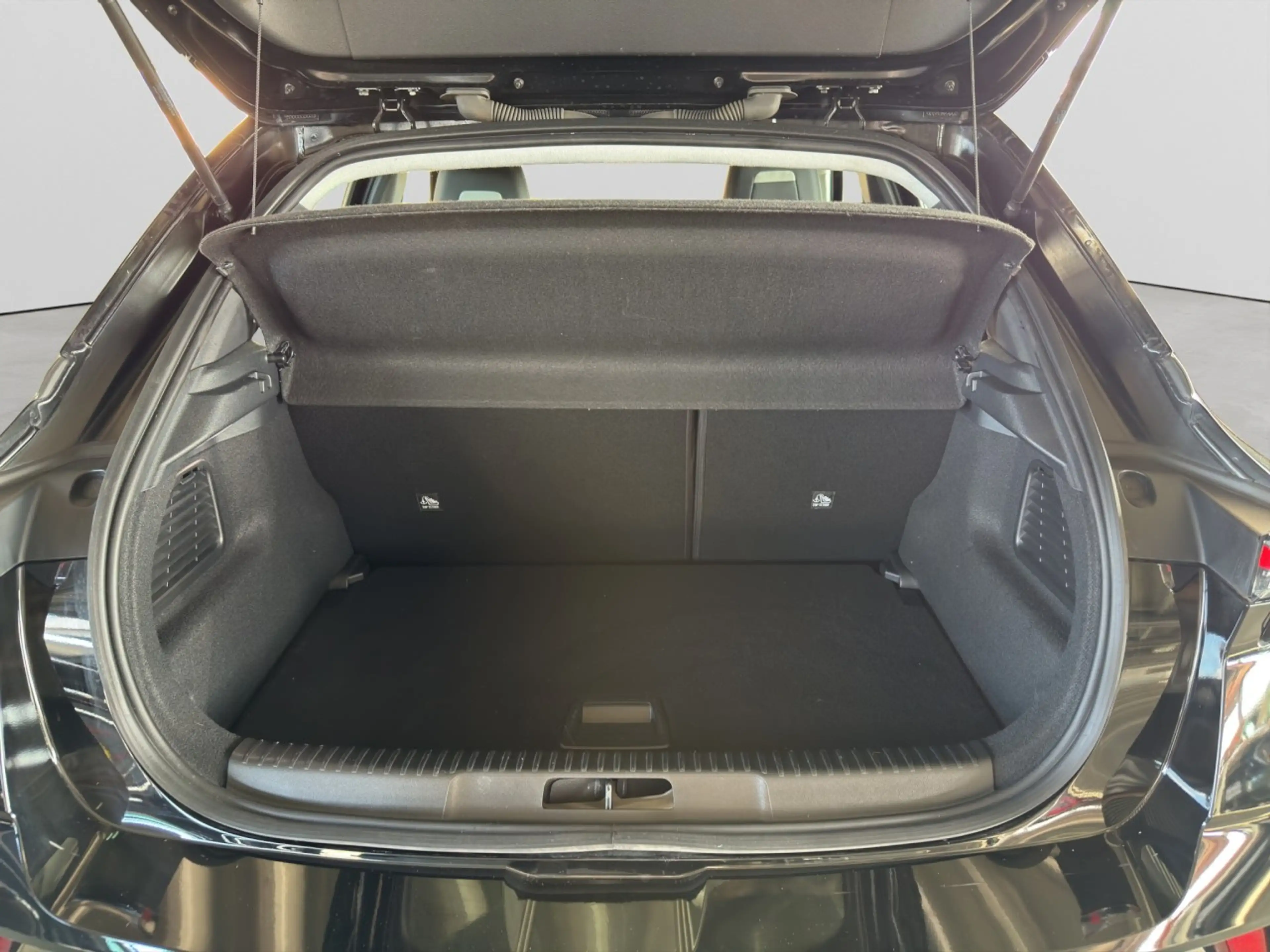 Opel Mokka 1.2 Turbi Business Elegance Klima Navi — photo 7