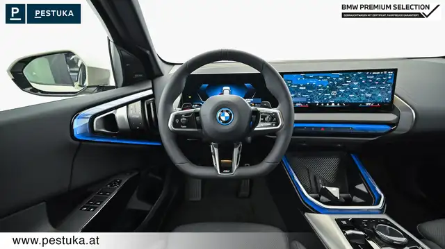 BMW X3 view 12
