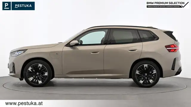 BMW X3 view 4