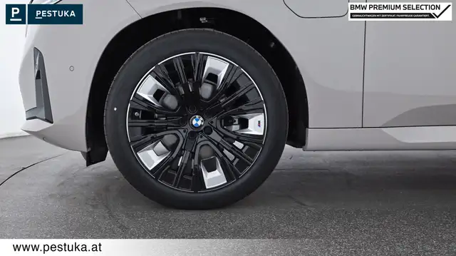 BMW X3 view 7