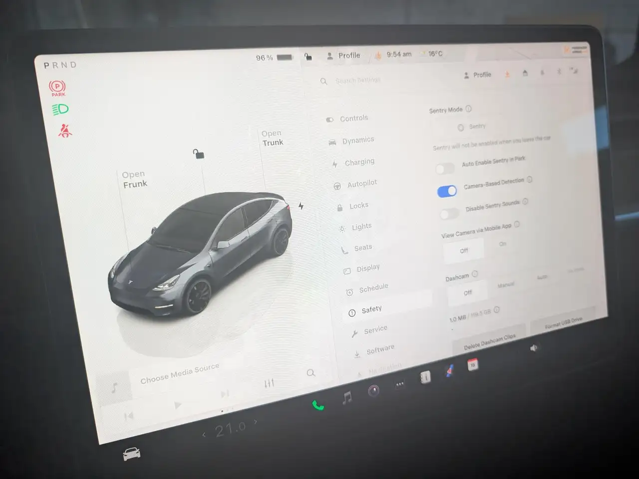 Tesla Model Y fotografie Tesla Model Y