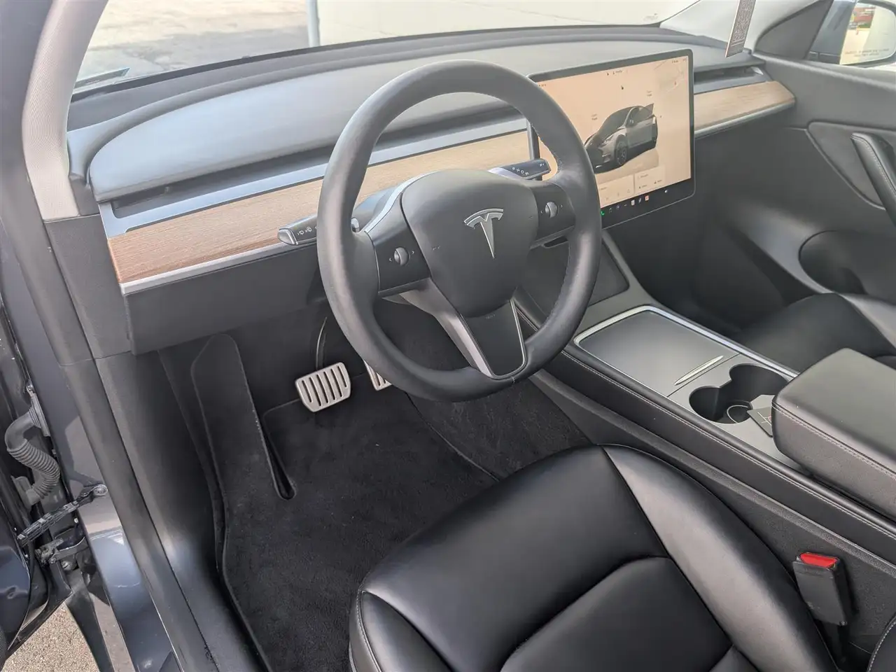 Tesla Model Y fotografie Tesla Model Y