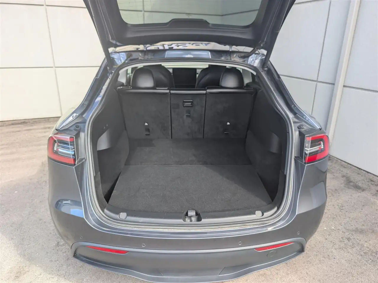 Tesla Model Y fotografie Tesla Model Y