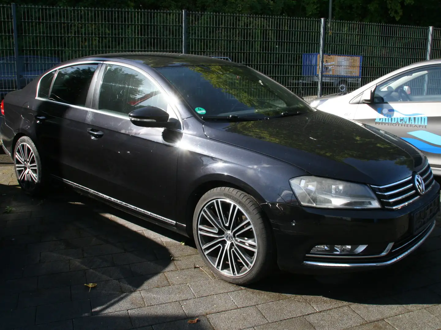 Volkswagen Passat Exclusive BlueMotion Schwarz - 2