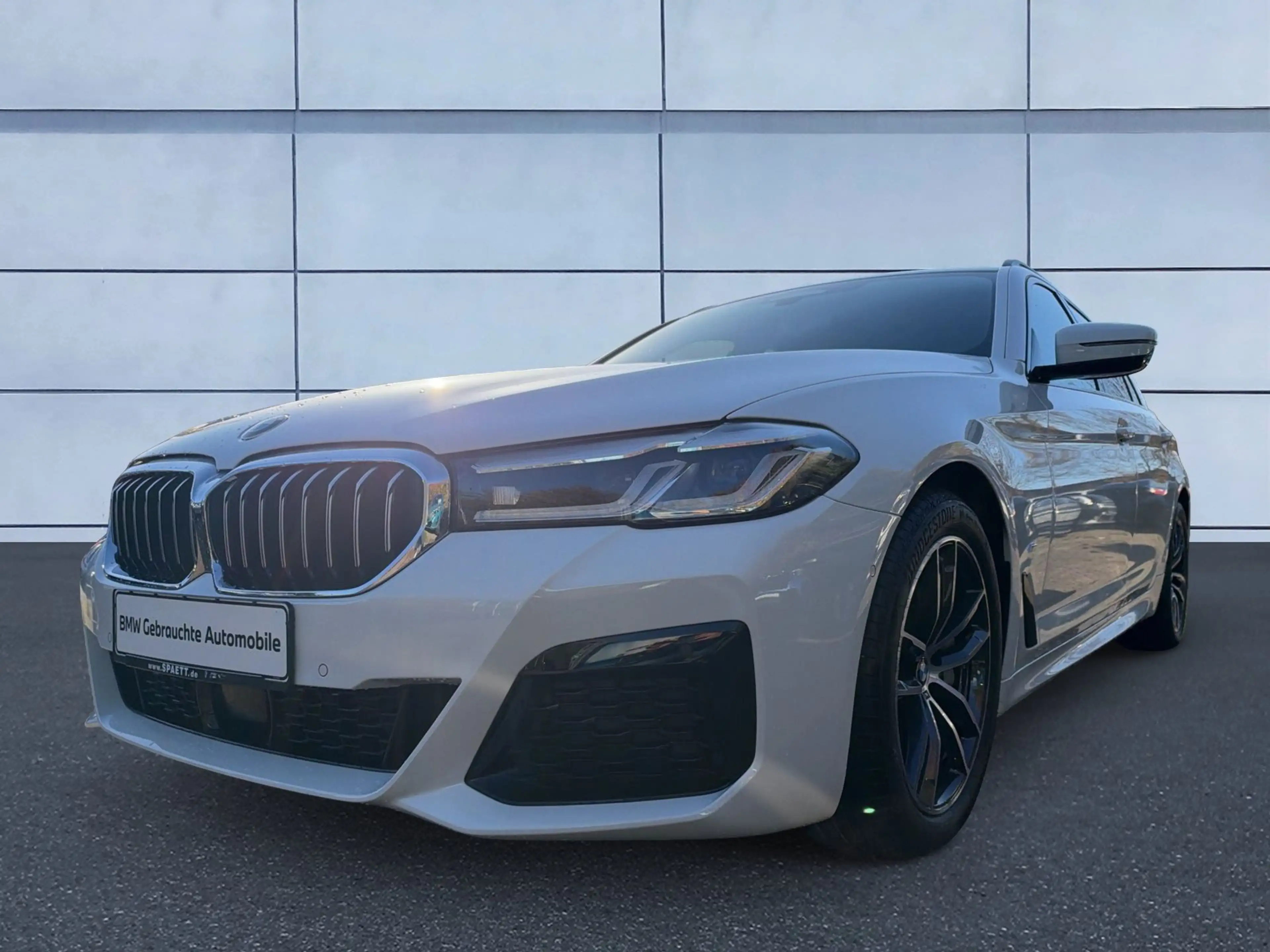 BMW 530 d Touring — photo 12