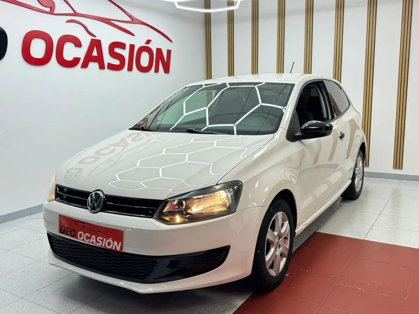 Volkswagen Polo 1.2 Sport Blanc - 1