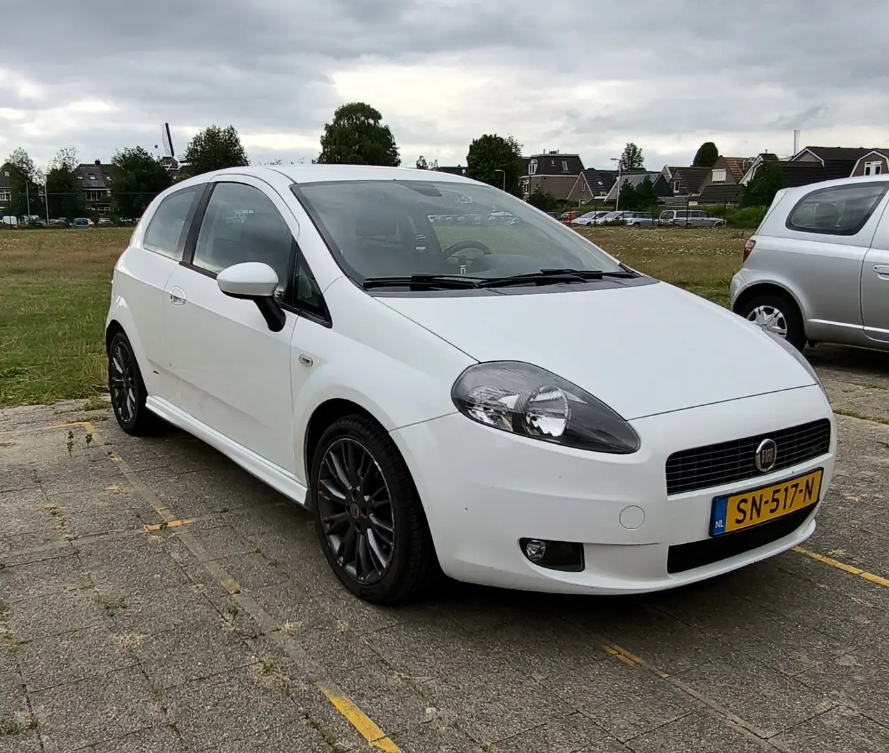 Fiat Grande Punto 1.4 T-Jet 16V Dynamic - 1