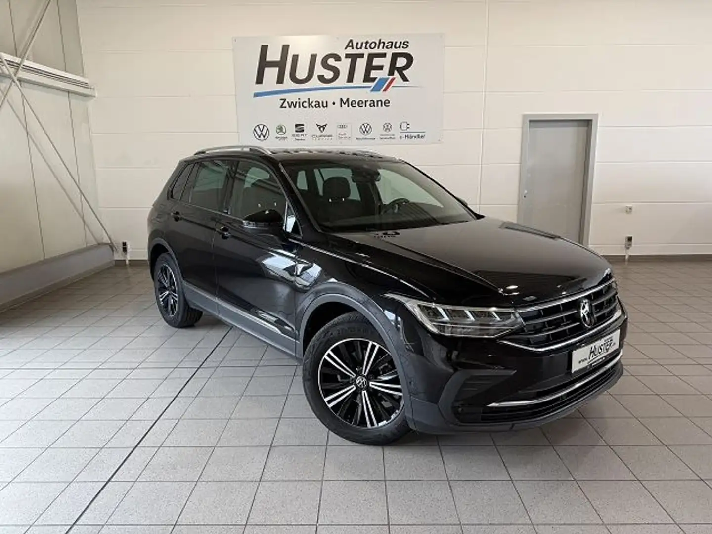 Volkswagen Tiguan Active 1.5 TSI DSG OPF *ACC,HUD,LED,APP* Nero - 2