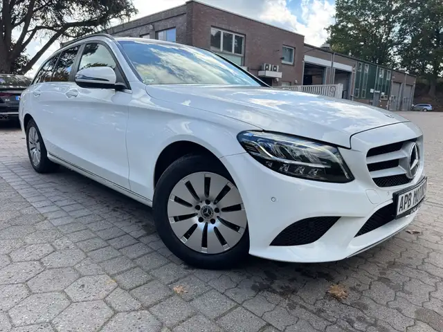 Mercedes-Benz C 180 d T LED CAM NAVI SITZHZG. PARK ASSIST PTS