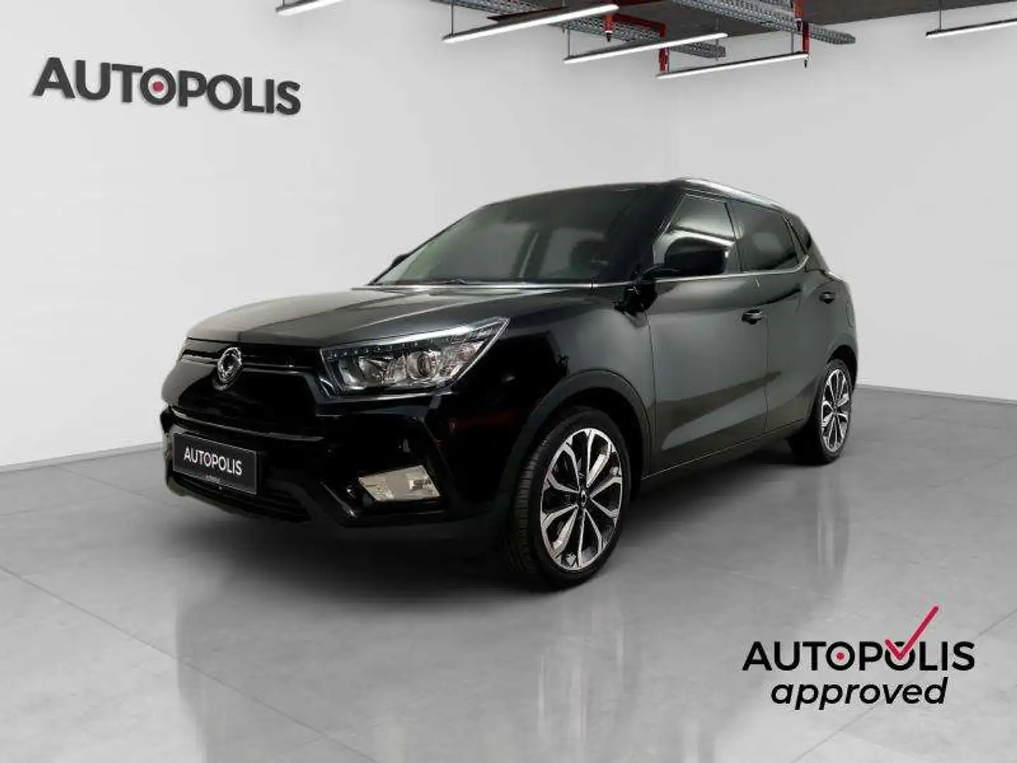 SsangYong Tivoli 1.6 Fekete - 1