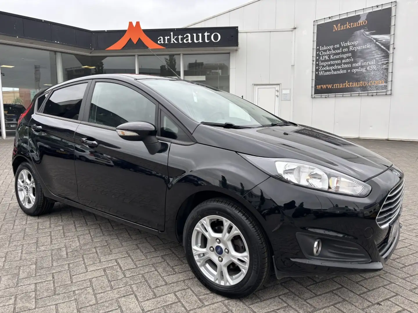 Ford Fiesta 1.0 Titanium Bluetooth Voorruitverwarming 4 nieuwe Noir - 1