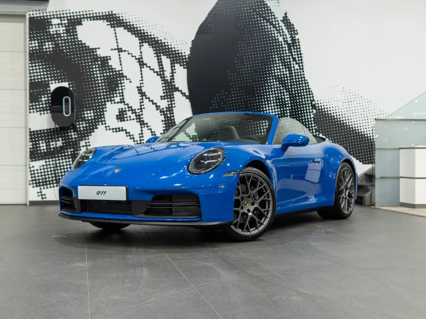 Porsche 911 Carrera Bleu - 1