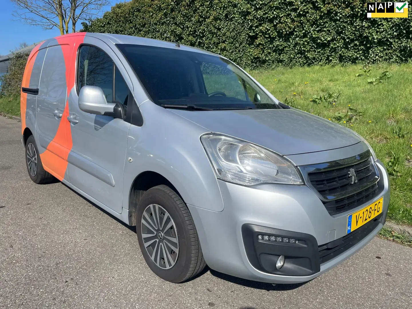 Peugeot Partner 1.6 BlueHDi Première - 3 Zits - Airco - Camera Zilver - 1