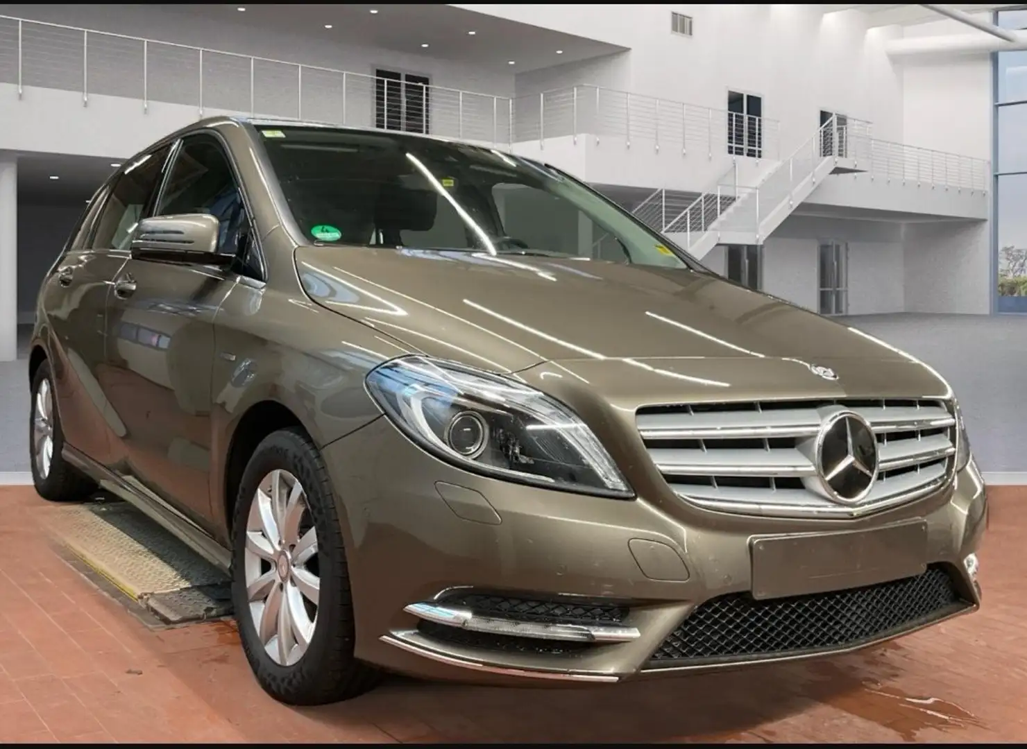 Mercedes-Benz B 200 B 200 Top Zustand TÜV neu Garantie Gris - 1