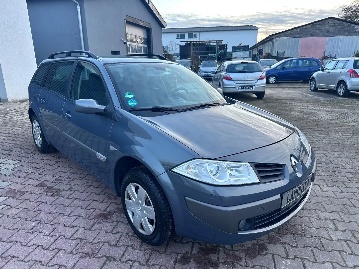 Renault Megane II Grandtour*1.Hand*Scheckheft*Parkhilfe* Gris - 1