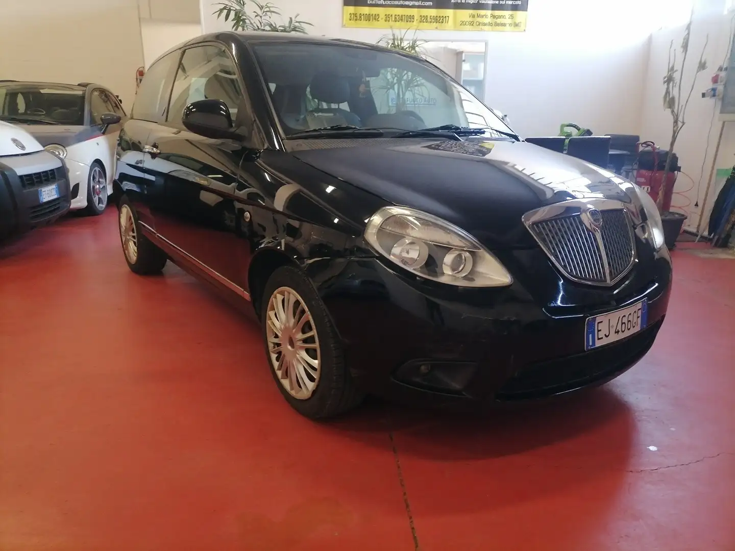 Lancia Ypsilon Ypsilon 1.2 69 CV Platinum Nero - 1