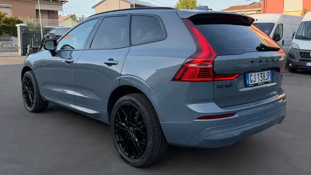 Volvo XC60 view 6