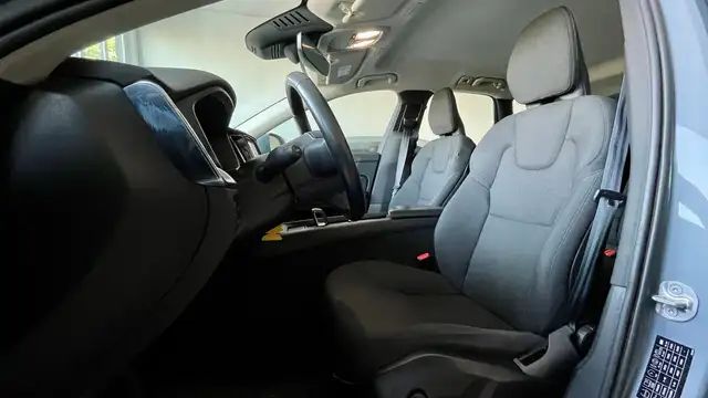Volvo XC60 view 10