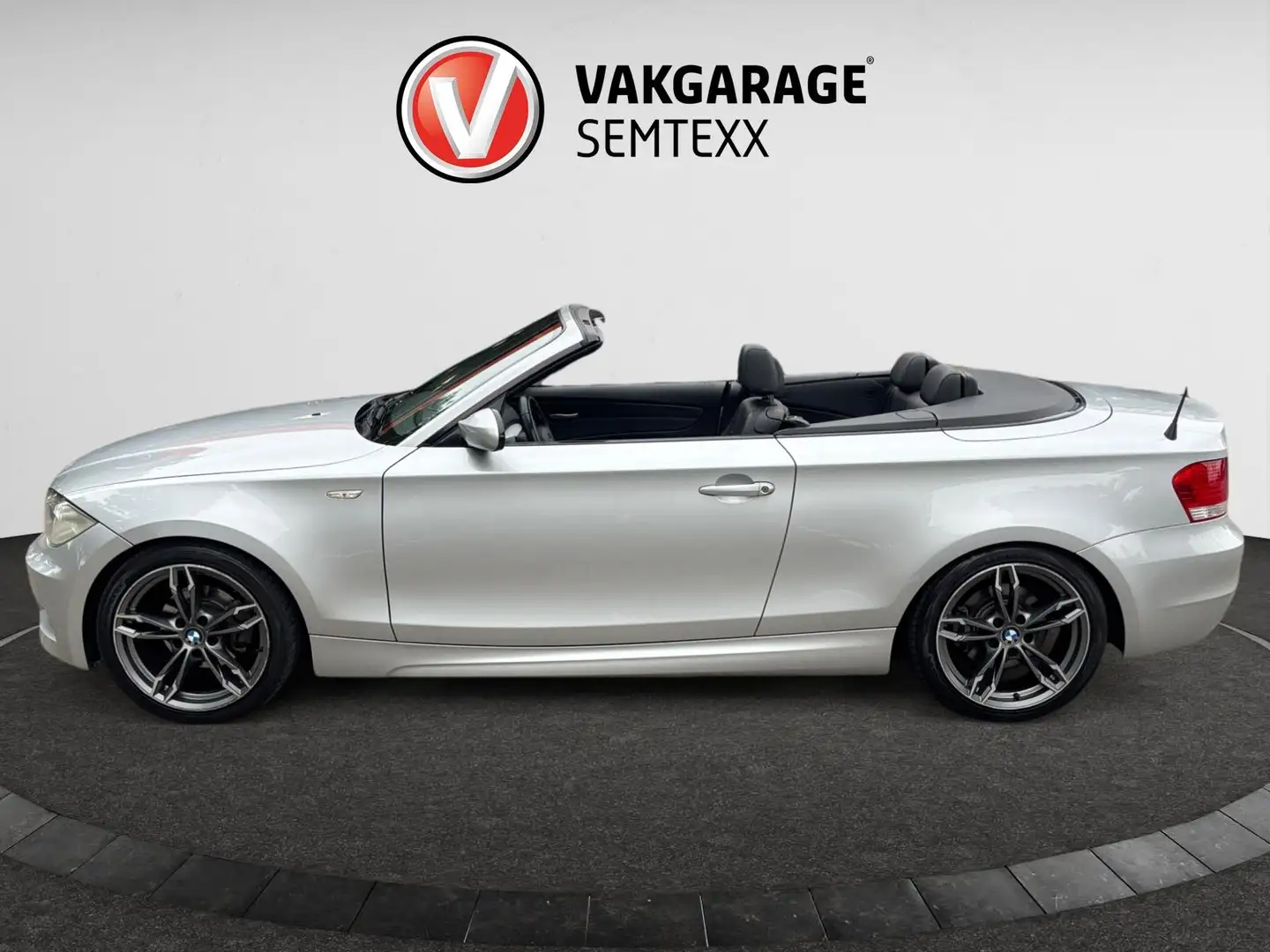 BMW 118 1-serie Cabrio 118i Executive | Automaat| Airco | Grey - 2