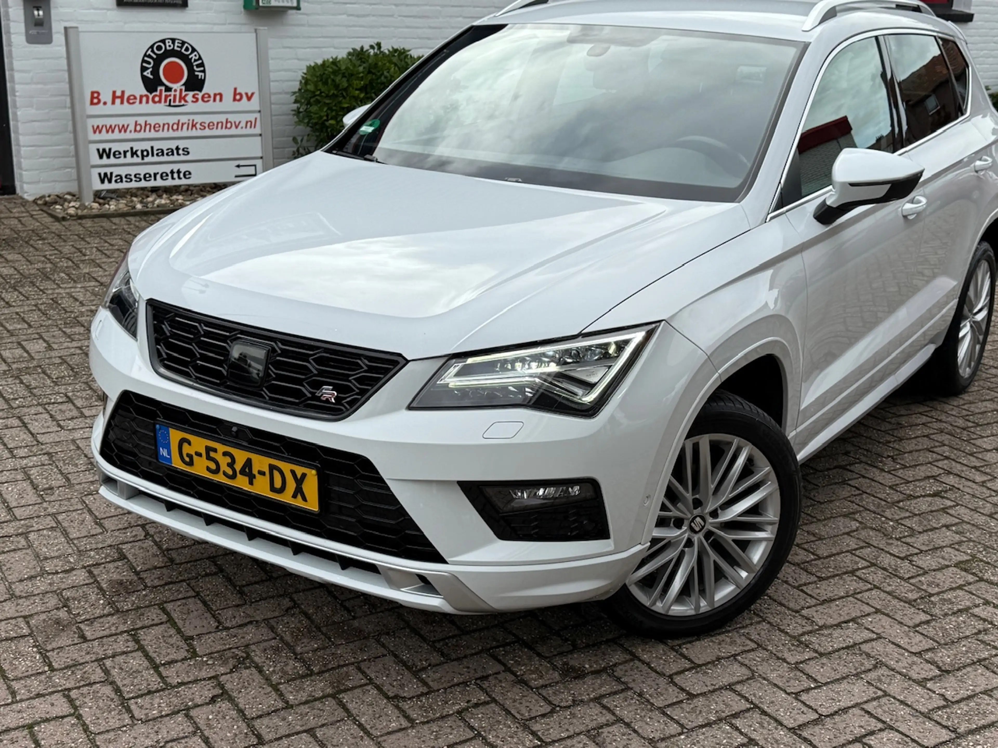 SEAT Ateca 1.5 EcoTSI 150pk FR Business Intense/ Parelmoer wi — photo 2