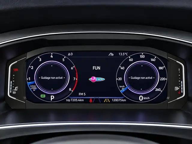 Volkswagen Tiguan view 13