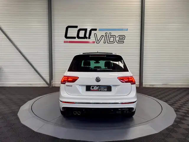 Volkswagen Tiguan view 5