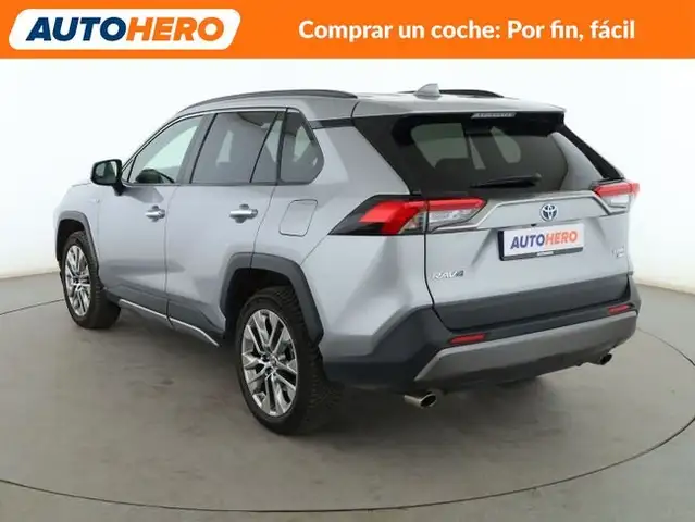 Toyota Rav4 view 4